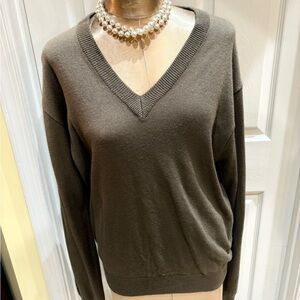 Troy Hill V-Neck Olive GreenSweater for Women
